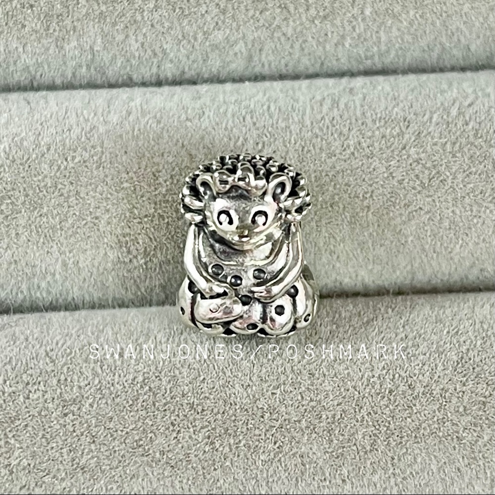 Pandora Miss Hedgehog Charm